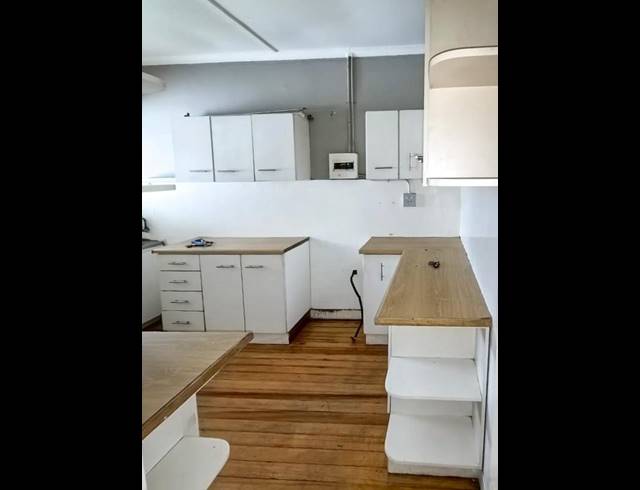 1 BEDROOM APARTMENT FOR SALE IN PELHAM